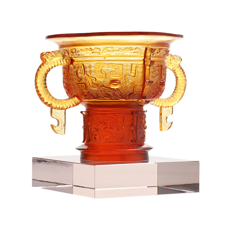 Chinese Tripod na may hawakan ng tainga ng dragon at pattern ng tinik