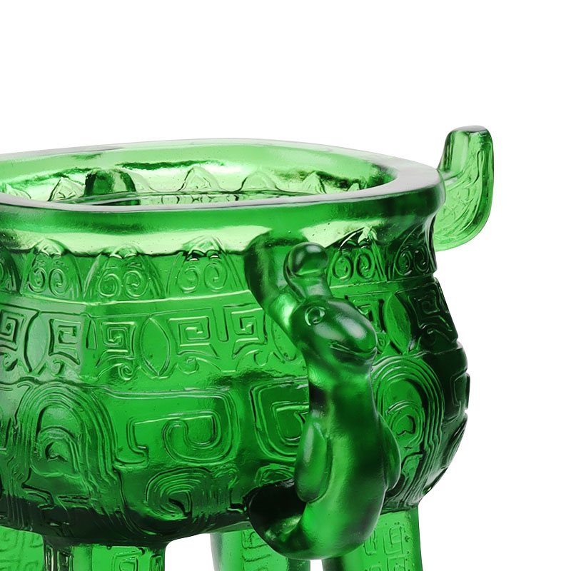 Emerald green na Crystal Glass tripod na may mga hawakan na hugis tainga