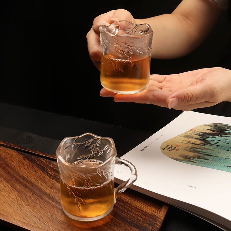 Bamboo leaf relief Glass Cups With Handles