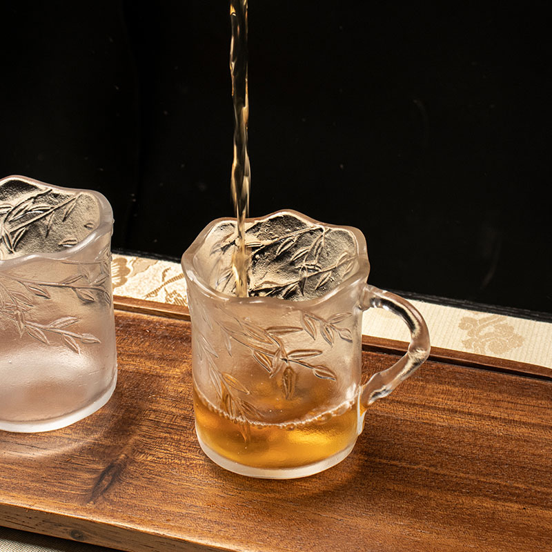 Bamboo leaf relief Glass Cups With Handles