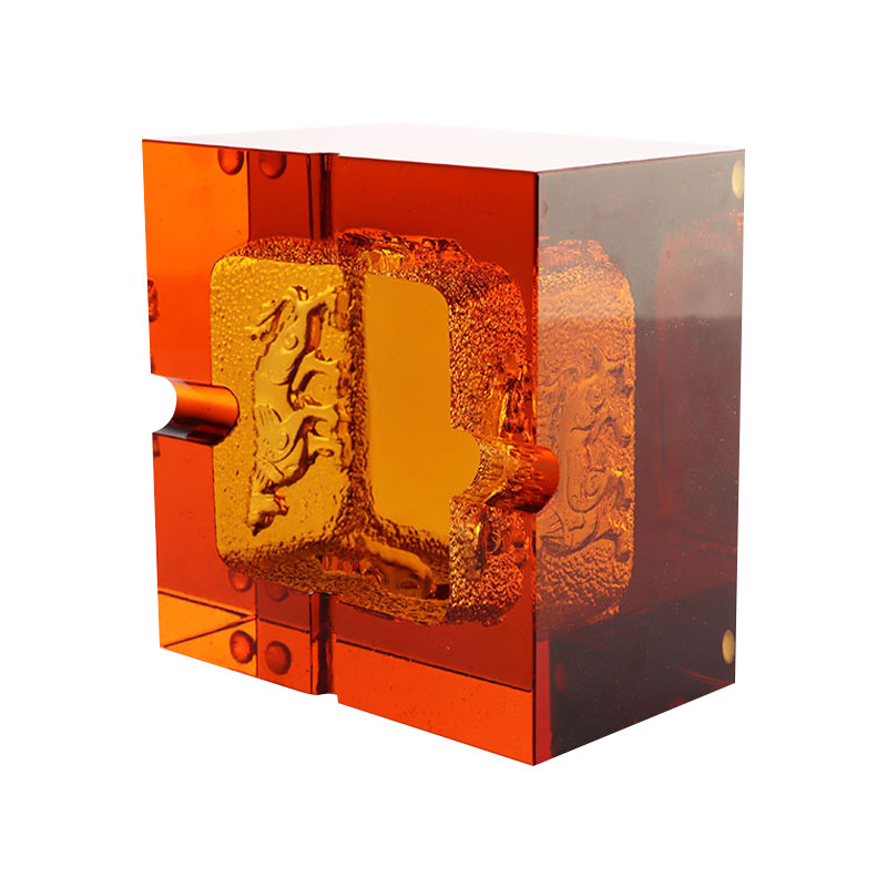 Pulang salamin na ashtray na may katangi-tanging embossed na pattern ng hayop