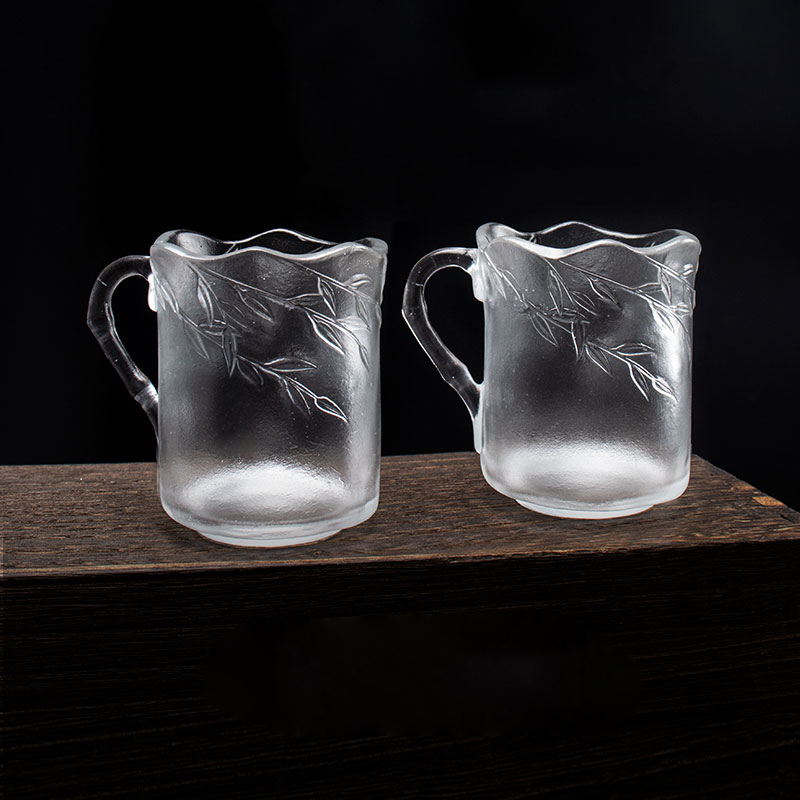 Bamboo leaf relief Glass Cups With Handles