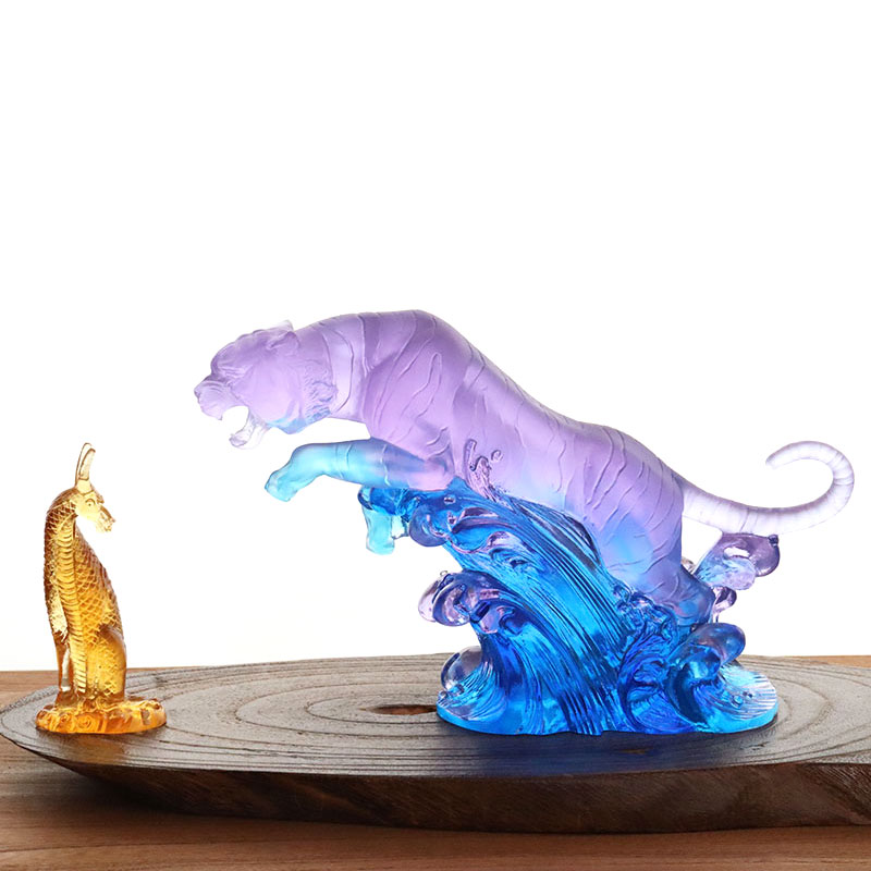Gradient purple-blue glazed tiger sculpture ornaments