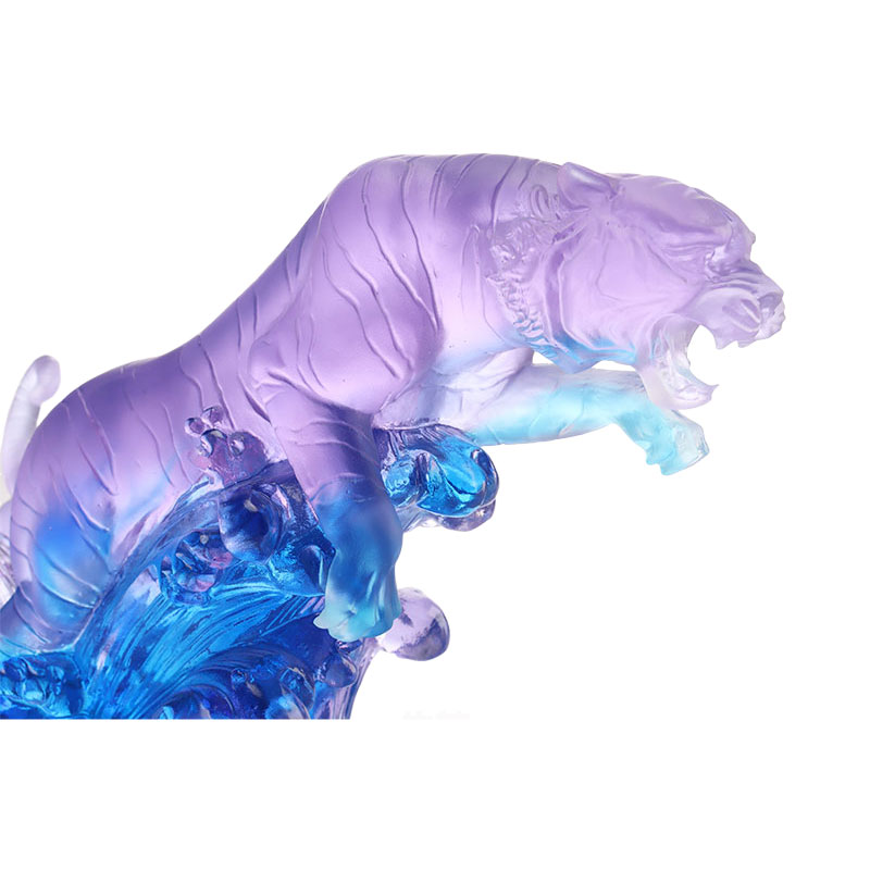 Gradient purple-blue glazed tiger sculpture ornaments