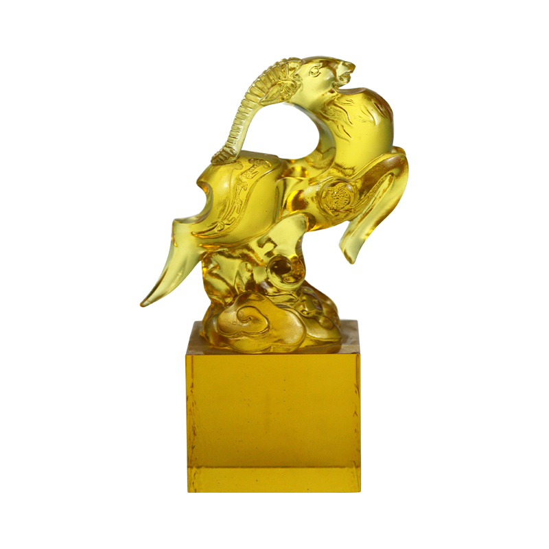 Gintong transparent sheep-shaped glass crystal seal